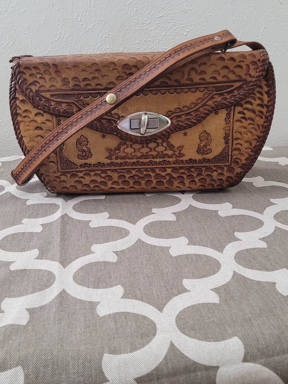 Vintage Handcrafted Brown Tooled Leather Women's Shoulder Bag